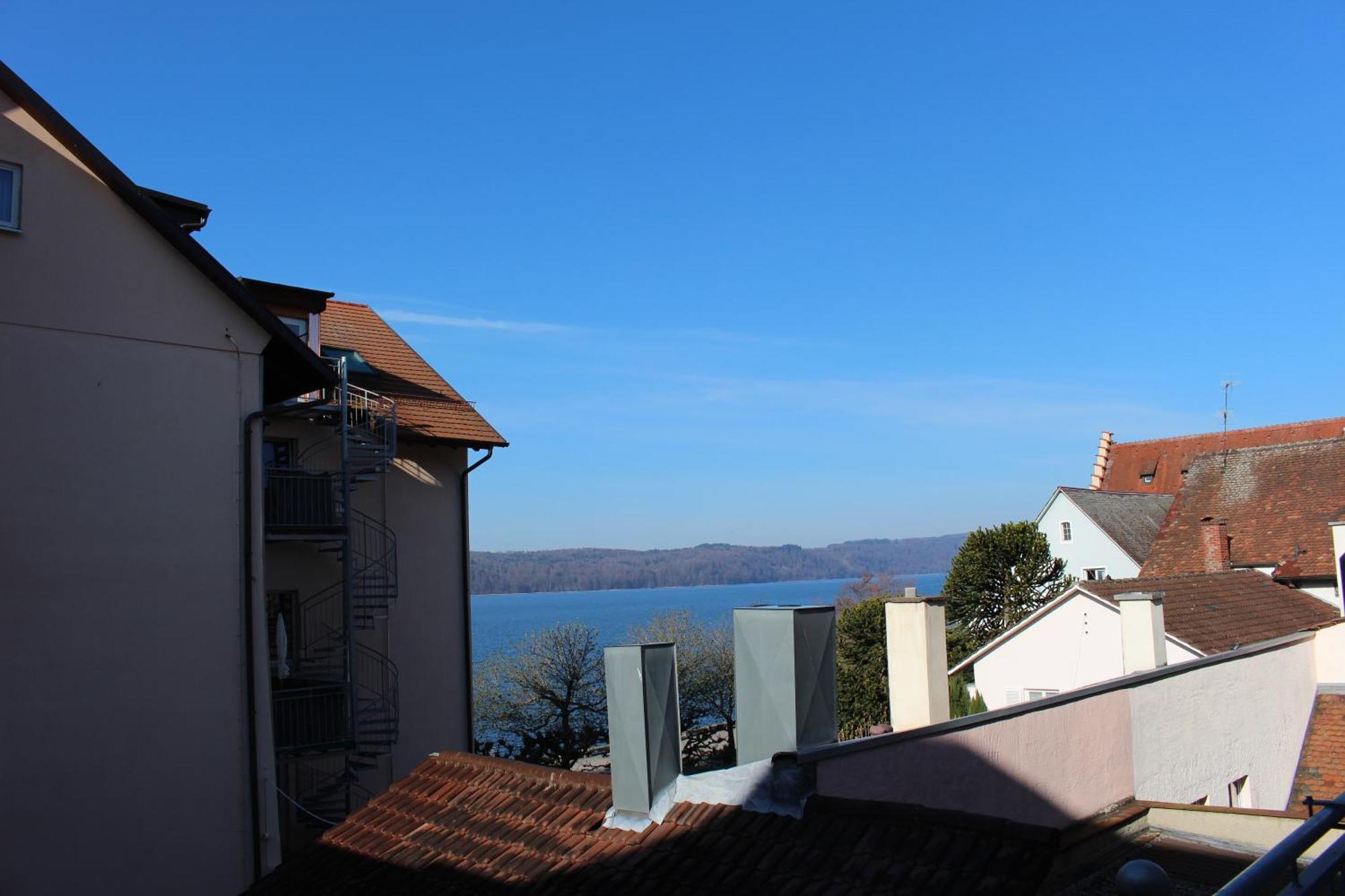 Hotel Capri อูเบอร์ลิงเงน ภายนอก รูปภาพ
